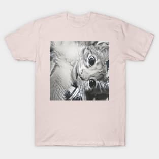 THE ADORABLE LOOK CAT PORTRAIT T-Shirt